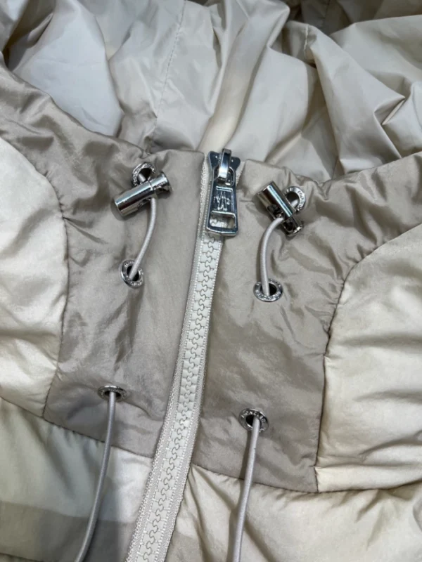 Moncler Jacket – CJ16