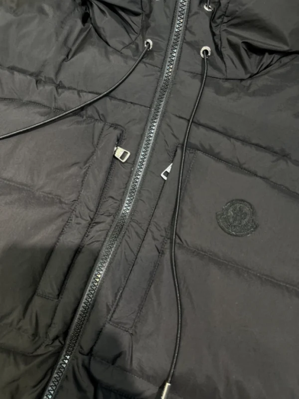 Moncler Jacket – CJ17