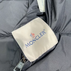 Moncler Jacket – CJ18