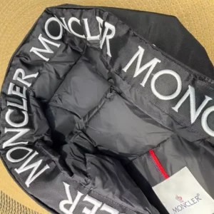 Moncler Jacket – CJ22