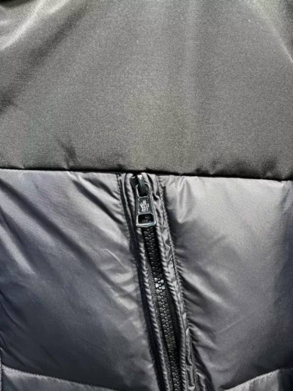 Moncler Jacket – CJ22