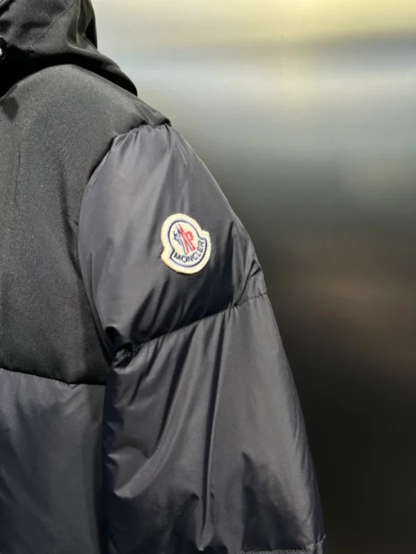 Moncler Jacket – CJ22