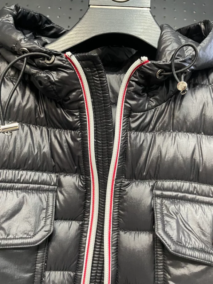 Moncler Jacket – CJ27