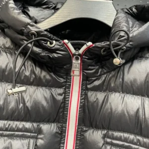 Moncler Jacket – CJ27