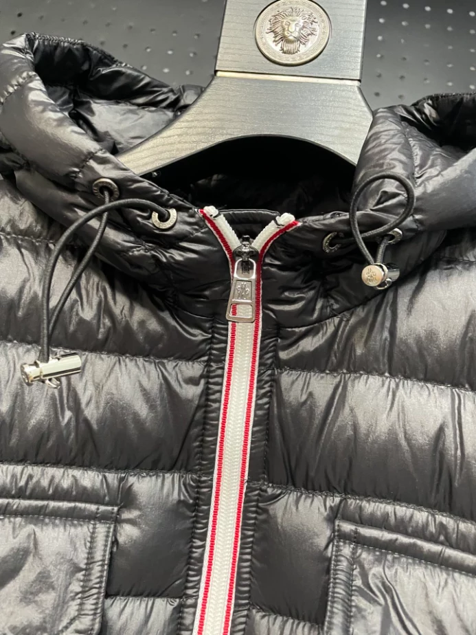 Moncler Jacket – CJ27