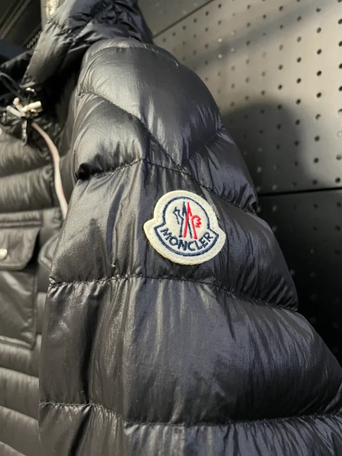 Moncler Jacket – CJ27