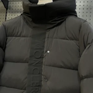 Moncler Madeira Down Jacket – CJ29