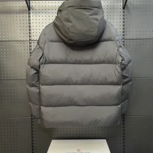 Moncler Madeira Down Jacket – CJ30