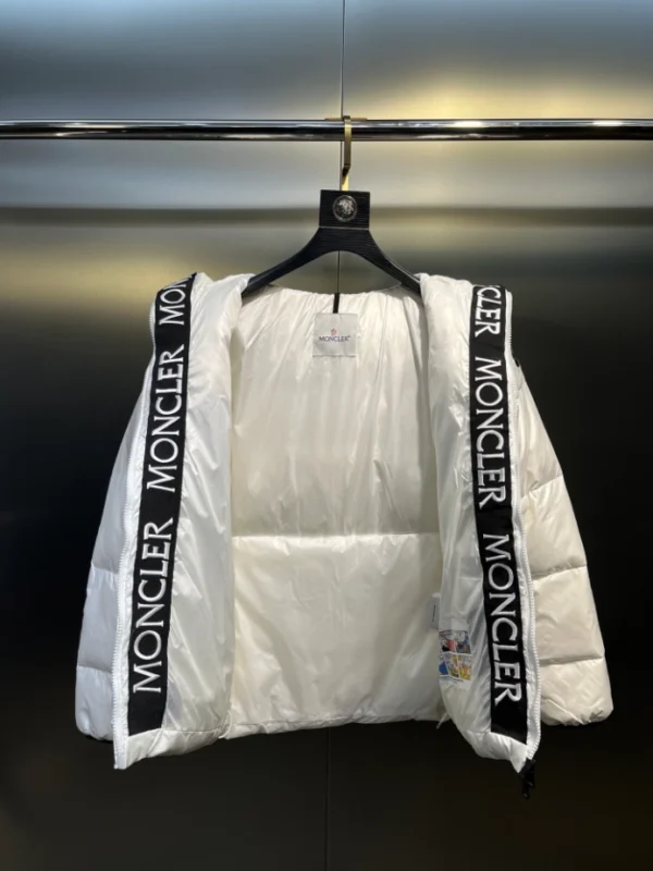 Moncler Montcla Down Jacket – CJ23