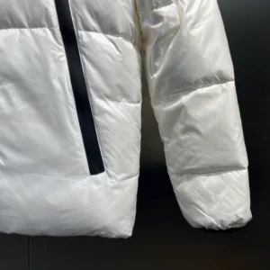 Moncler Montcla Down Jacket – CJ23