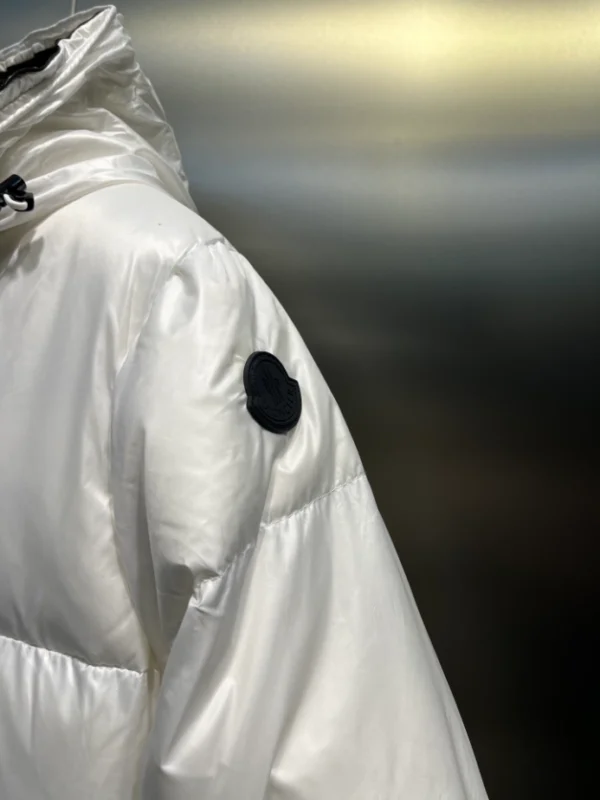 Moncler Montcla Down Jacket – CJ23