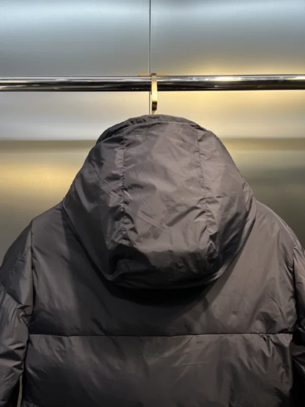 Moncler Montcla Down Jacket – CJ24