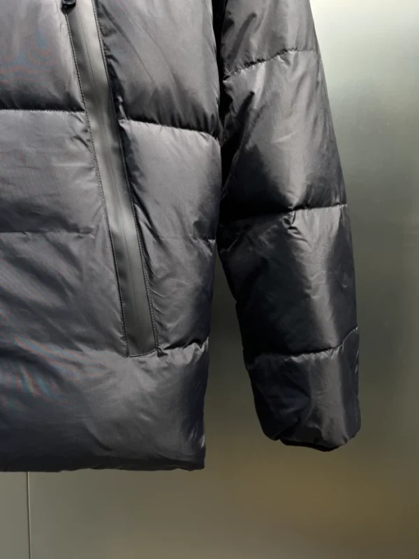 Moncler Montcla Down Jacket – CJ24