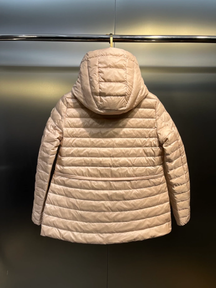 Moncler Raie Packable Hooded Short Down Jacket – CJ36