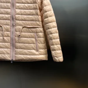 Moncler Raie Packable Hooded Short Down Jacket – CJ36