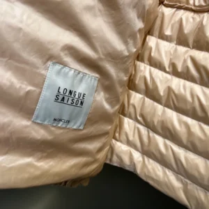 Moncler Raie Packable Hooded Short Down Jacket – CJ36