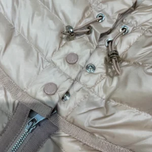 Moncler Raie Packable Hooded Short Down Jacket – CJ36