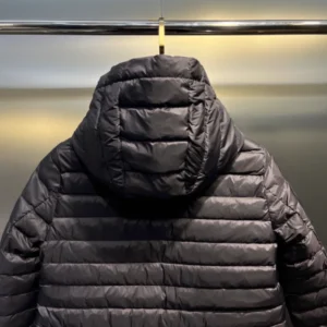 Moncler Raie Packable Hooded Short Down Jacket – CJ38