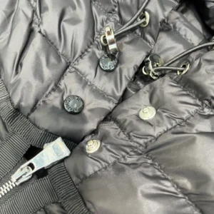 Moncler Raie Packable Hooded Short Down Jacket – CJ38