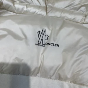 Moncler Grenoble Logo-Print Puffer Jacket – CJ41