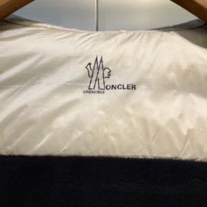 Moncler Grenoble Logo-Print Puffer Jacket – CJ42