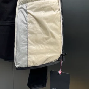 Moncler Grenoble Logo-Print Puffer Jacket – CJ42