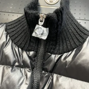 Moncler Knitted Back And Sleeve Jacket – CJ39