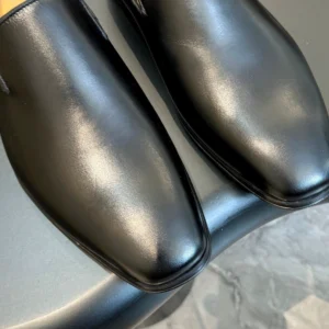 Christian Louboutin Danny Flex Leather Loafer - RC06