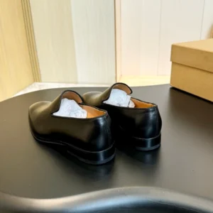 Christian Louboutin Danny Flex Leather Loafer - RC06