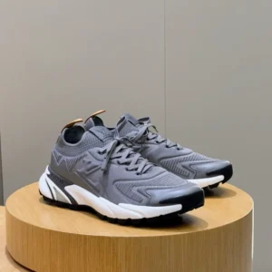 LV Runner Tatic Sneaker - RLS180