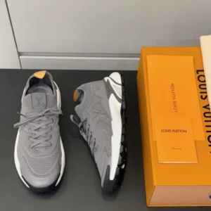 LV Runner Tatic Sneaker - RLS180