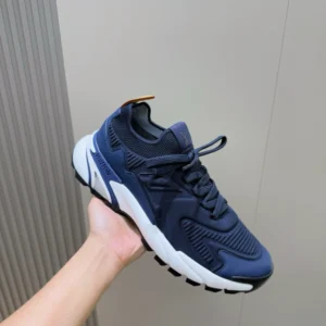 LV Runner Tatic Sneaker - RLS181