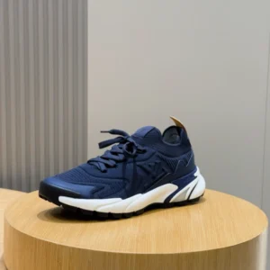 LV Runner Tatic Sneaker - RLS181