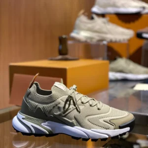 LV Runner Tatic Sneaker - RLS183