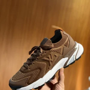 LV Runner Tatic Sneaker - RLS185