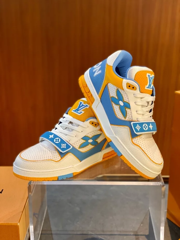 LV Trainer Sneaker In Blue - RLS188