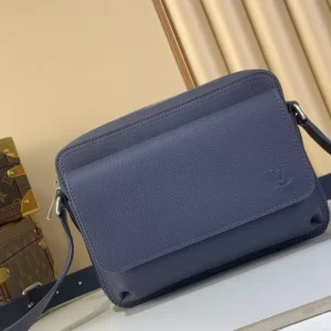 LV Boarding Messenger Bag - RBV117