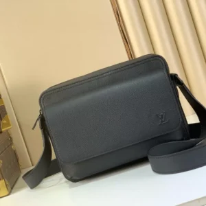 LV Boarding Messenger Bag - RBV118