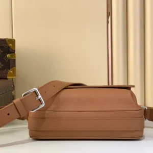 LV Boarding Messenger Bag - RBV119