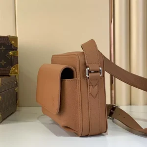 LV Boarding Messenger Bag - RBV119