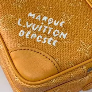 LV Nil Cross-body Bag - RBV112