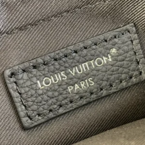 LV Nil Messenger Bag - RBV114
