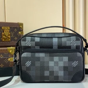 LV Nil Messenger Bag - RBV114