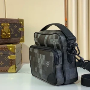 LV Nil Messenger Bag - RBV114
