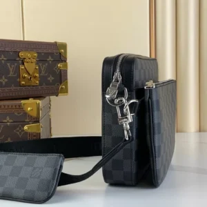 LV Trio Messenger Bag - RBV123