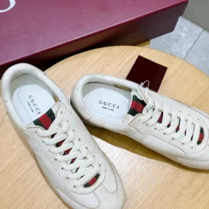 Gucci Shift Leather Sneakers – RGS98