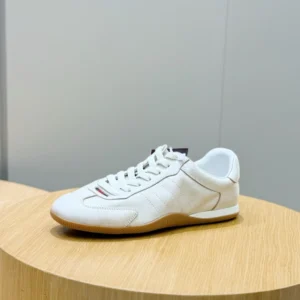 Gucci Shift Leather Sneakers – RGS98