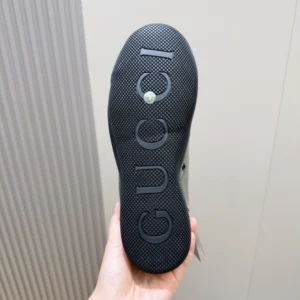 Gucci Shift Leather Sneakers – RGS99