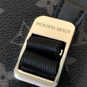 LV Christopher MM Monogram Eclipse - RBV133