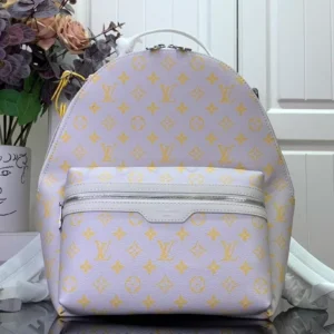 LV Discovery Backpack - RBV137